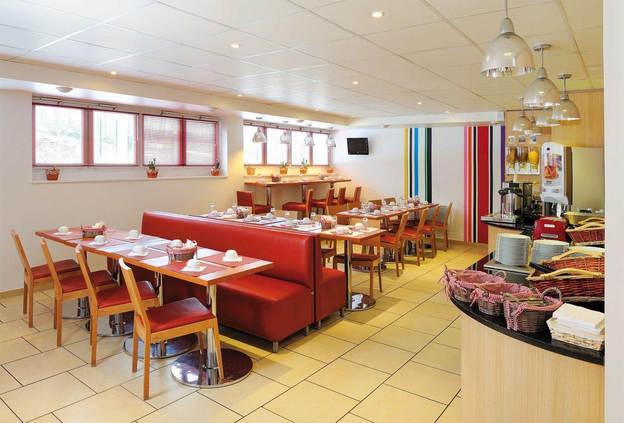 Residhome Paris Saclay " Bures Sur Yvette " المطعم الصورة